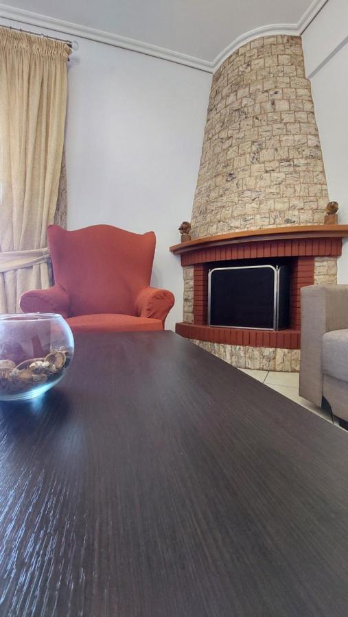 Makarios Apartment Near Athens Aiport สปาตา ภายนอก รูปภาพ