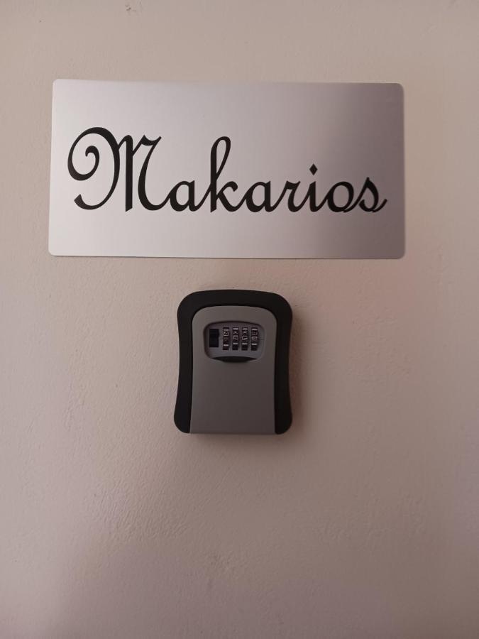 Makarios Apartment Near Athens Aiport สปาตา ภายนอก รูปภาพ