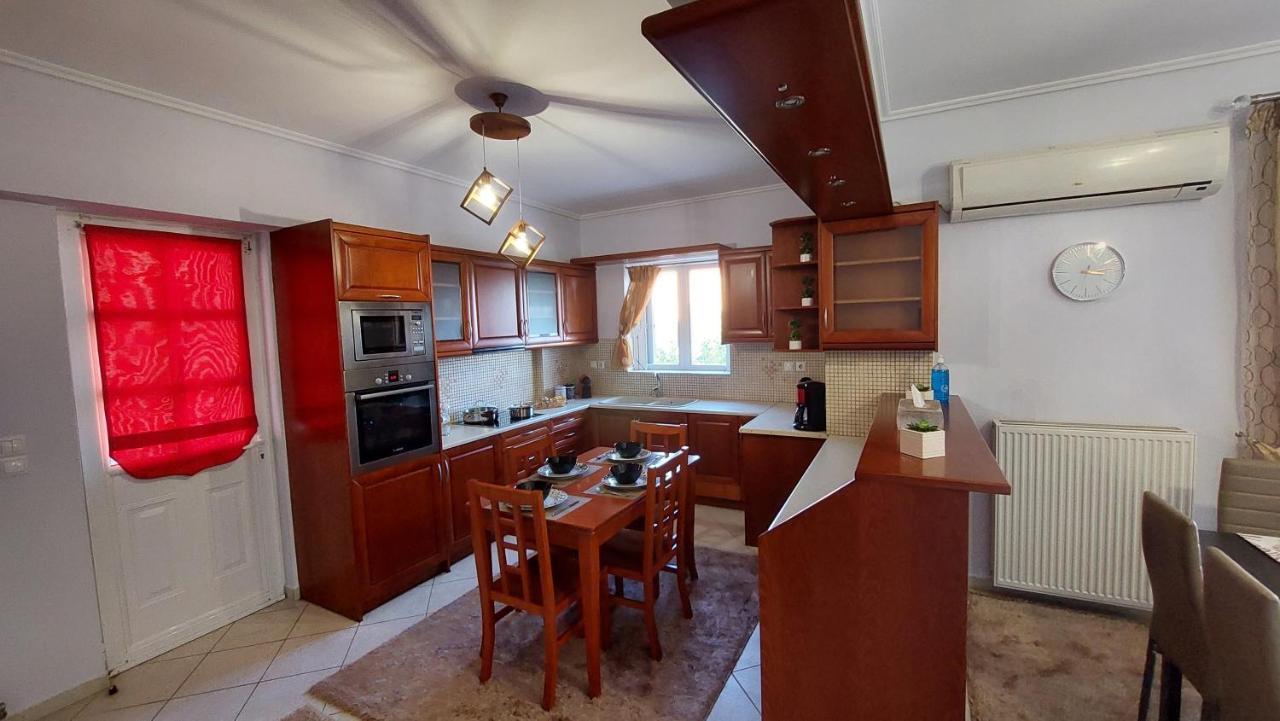 Makarios Apartment Near Athens Aiport สปาตา ภายนอก รูปภาพ