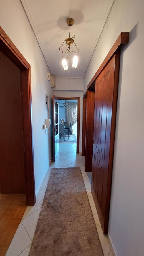 Makarios Apartment Near Athens Aiport สปาตา ภายนอก รูปภาพ