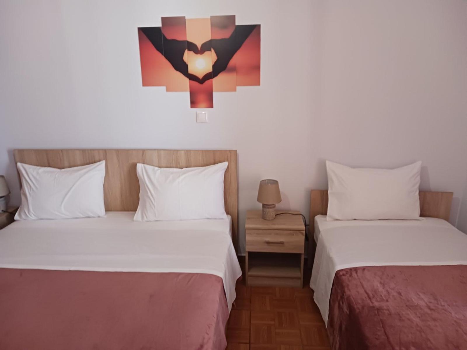 Makarios Apartment Near Athens Aiport สปาตา ภายนอก รูปภาพ