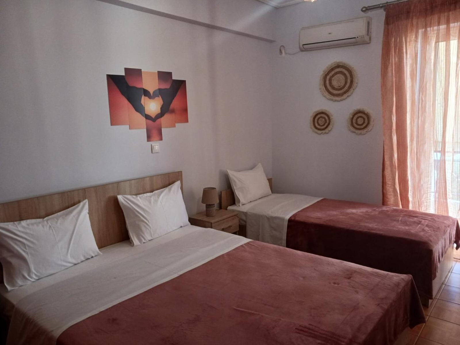 Makarios Apartment Near Athens Aiport สปาตา ภายนอก รูปภาพ