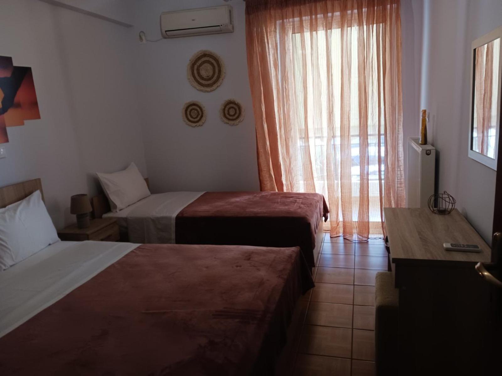 Makarios Apartment Near Athens Aiport สปาตา ภายนอก รูปภาพ