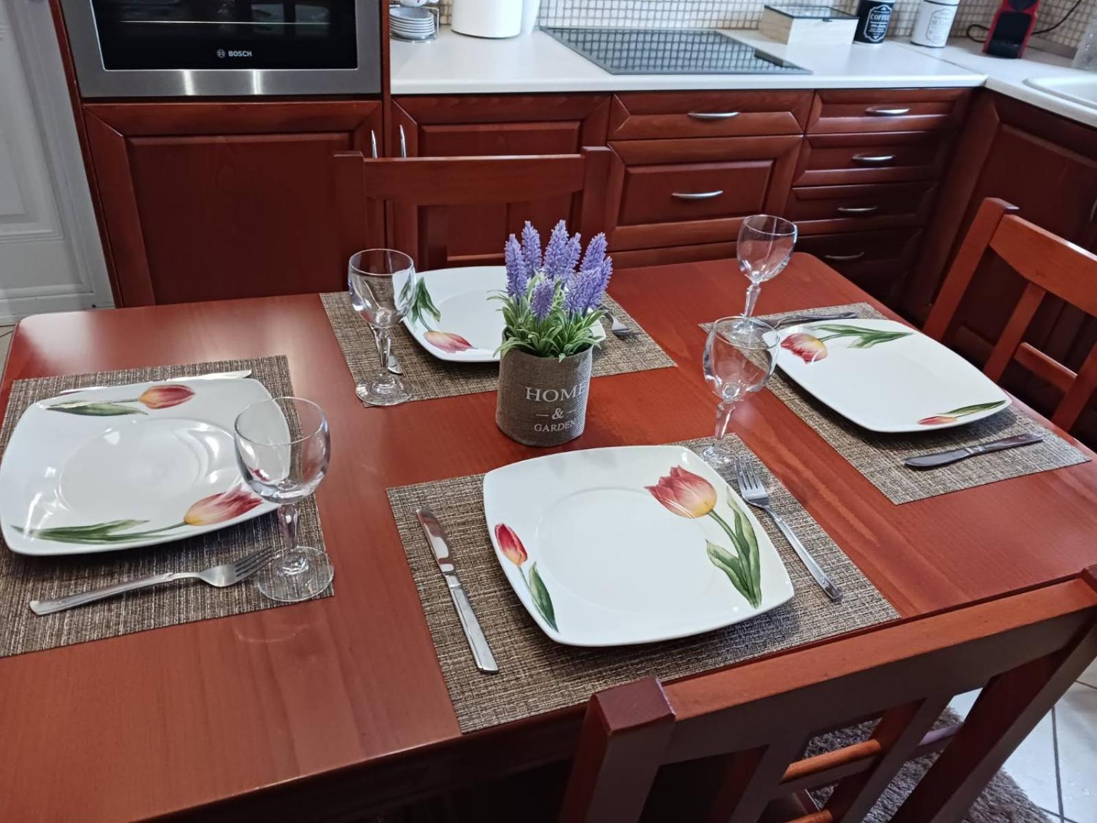 Makarios Apartment Near Athens Aiport สปาตา ภายนอก รูปภาพ